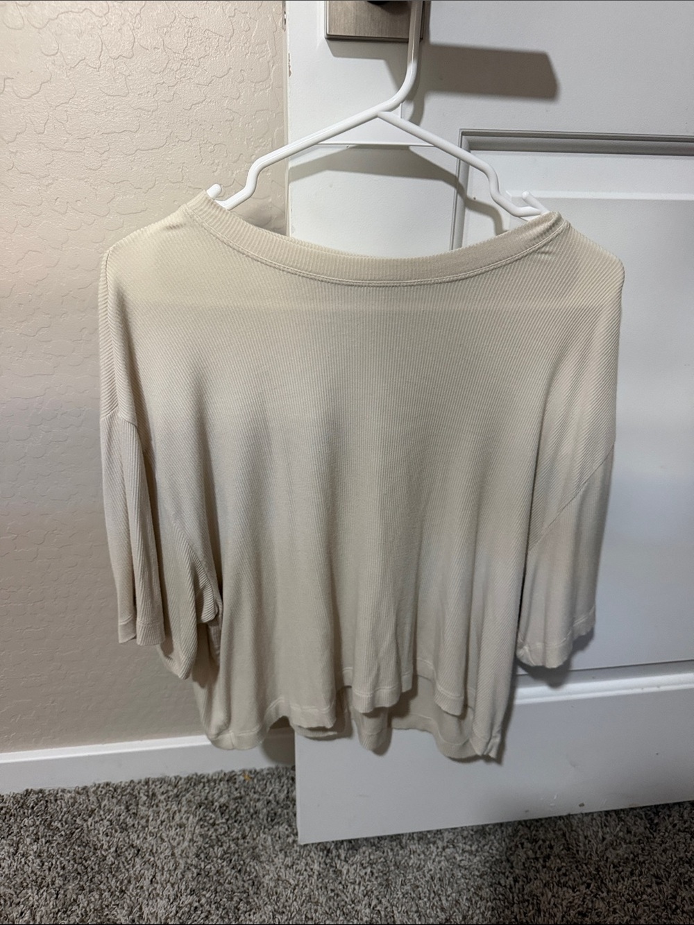 American Eagle Outfitters Cream Ribbed Crop Top